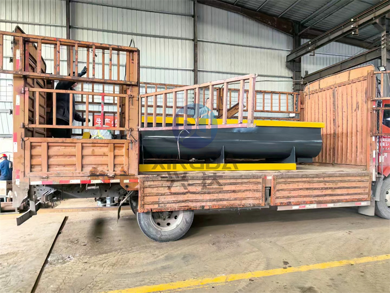 1.2米有机肥双轴搅拌设备发货现场